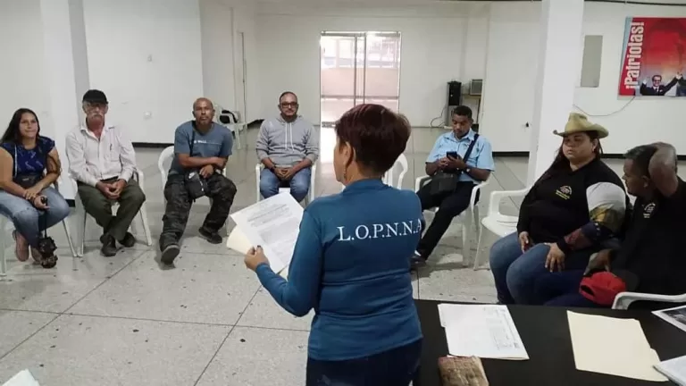Cmdnna Los Guayos exhorta a transportistas respetar pasaje estudiantil en Gaceta Oficial