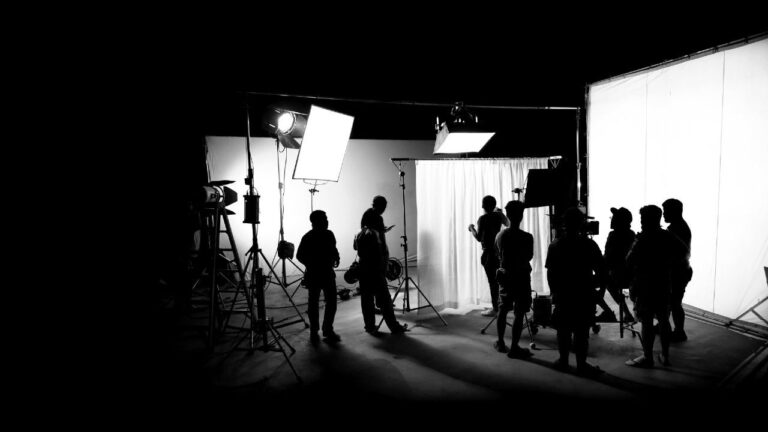 BACKSTAGE: Una serie que nace del alma y apuesta al talento latinoamericano
