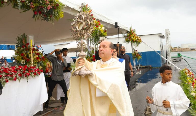 Pueblo celebró con júbilo la 163 edición de la Bendición del Mar en Puerto Cabello