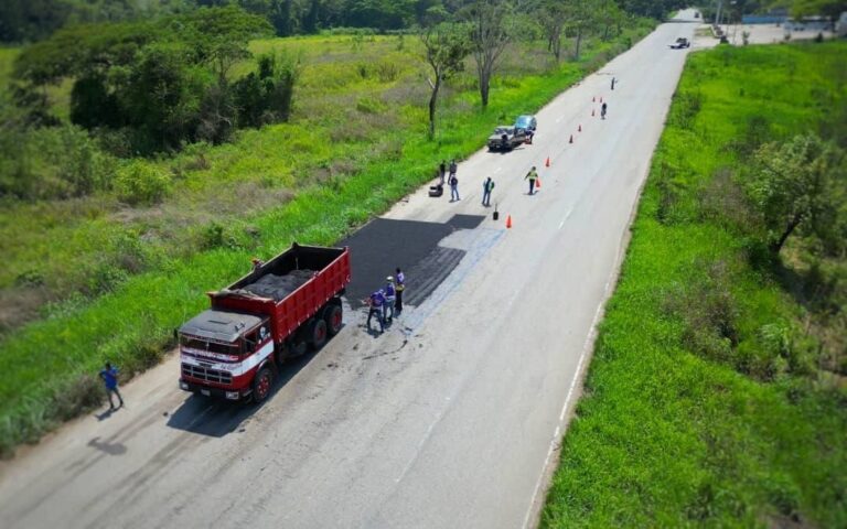 Gobierno de Carabobo inició asfaltado en la Troncal 11 para fortalecer la conectividad en el eje occidental
