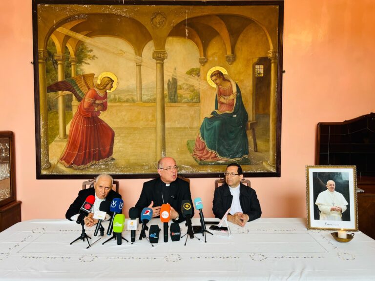 “Cercanía, amor e interés del Papa Francisco por Venezuela” manifestó Monseñor Jesús González de Zárate Salas, Arzobispo de Valencia y Presidente de la CEV