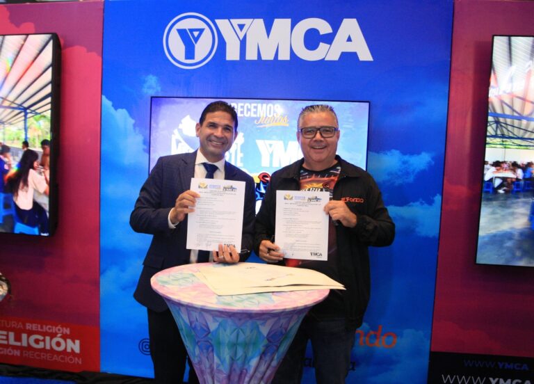 YMCA firmó convenios estratégicos en la Expo Fedecámaras Carabobo
