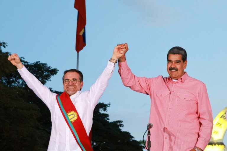 Juramentado Rafael Lacava en compañía del Presidente Maduro como Gobernador de Carabobo