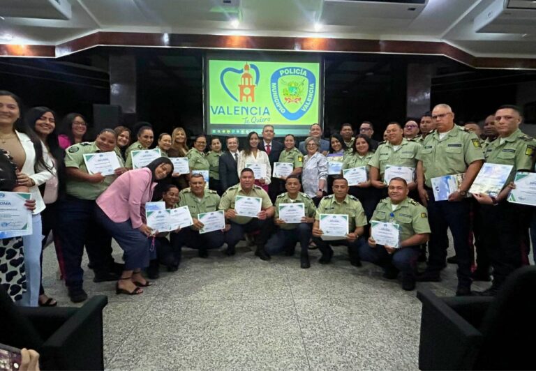 UAM certificó a funcionarios policiales en Diplomado de Derechos Humanos y  Ética en ceremonia protocolar