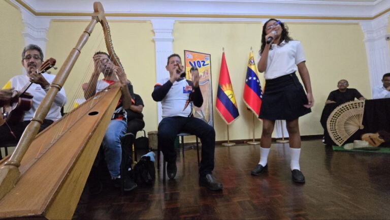 Encuentro de La Voz Infantil Estudiantil llegó al Teatro Municipal de Valencia