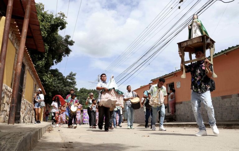 Gobierno de Carabobo acompañó la IX Unión de Parrandas Sanjuaneras en honor a San Juan Bautista