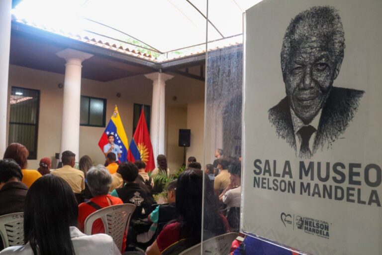 XIV Congreso Estadal de la Juventud Patriótica exaltó el legado histórico y cultural del Bicentenario de la Independencia de Bolivia