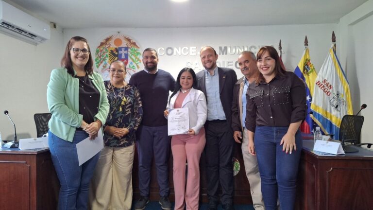 Concejo Municipal de San Diego conmemoró el Día del Abogado con entrega de reconocimientos