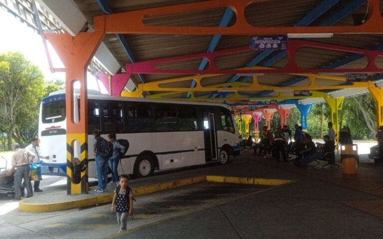 Terminal de Mérida reanuda operaciones tras crisis por las lluvias