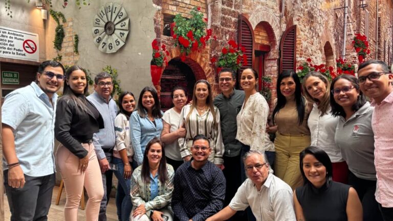 León Jurado Laurentín agasajó a comunicadores sociales previo a celebrarse el Día Nacional del Periodista