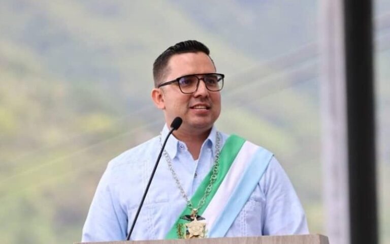 Gobernador de Mérida informó que se repartió una tonelada de insumos en la región afectada tras las lluvias
