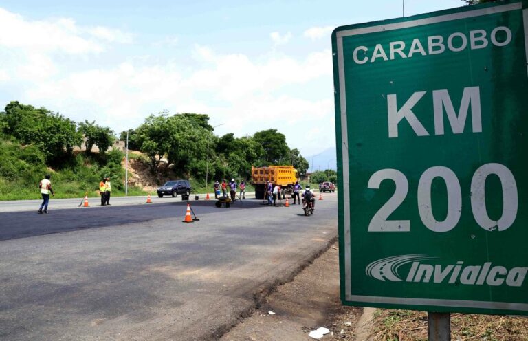 Avanzan trabajos de rehabilitación vial en la Autopista Valencia – Puerto Cabello