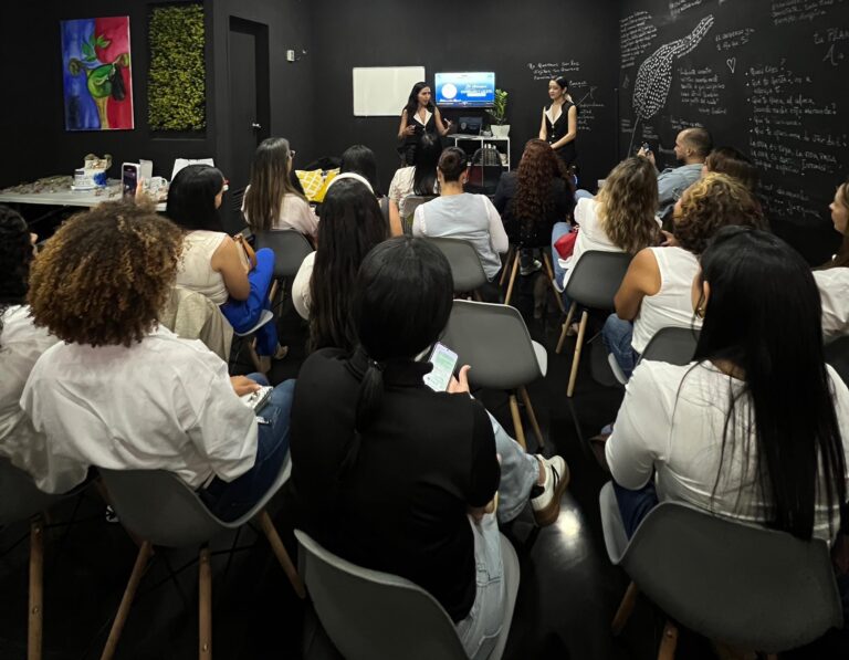Programa de capacitación Exprésate y Lúcete celebró su 2do aniversario