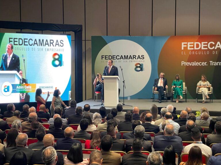 Adán Celis durante la Asamblea Anual de Fedecámaras: el país reclama urgentemente dialogo, soluciones y consenso