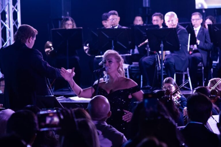 Una noche de tango con propósito se vivió con el concierto “Homenaje a Gardel”