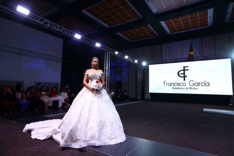 Francisco García deslumbró con la 2da edición de Pasarela sin Límites