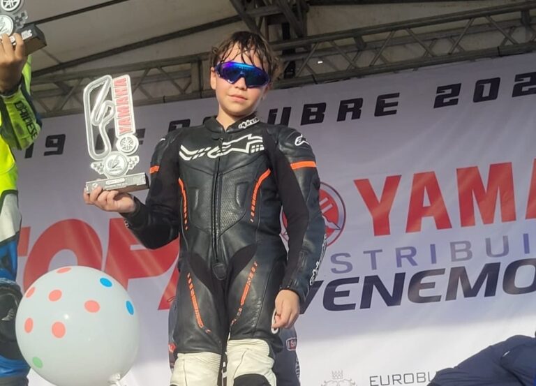 Hermanos Delgado continúan su ascendente  carrera en la motovelocidad
