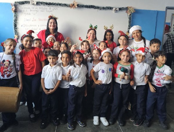 Más de 430 mil estudiantes carabobeños dieron inicio a la Navidad en escuelas y liceos