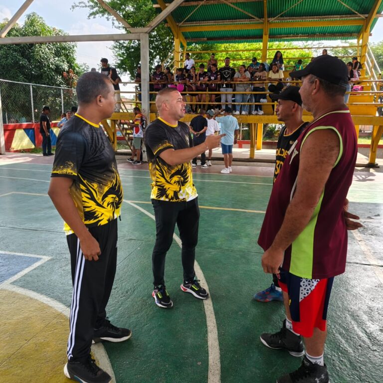 Categorías U-15 y U-17 Inaugurada la Copa Ender Garzón de voleibol en las Parcelas del Socorro