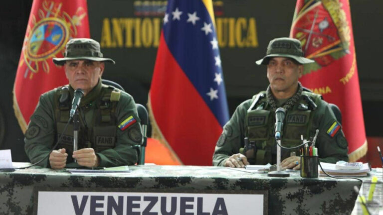 Gobierno despliega 15 mil efectivos en la frontera con Colombia en la lucha contra el narcotráfico