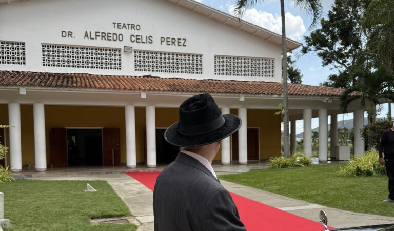 Valencia se viste de gala para rendir homenaje a Frank Sinatra en un evento inolvidable