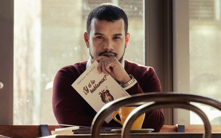 “Hablar para sanar”: la invitación de Enrique Delgado en su nuevo libro