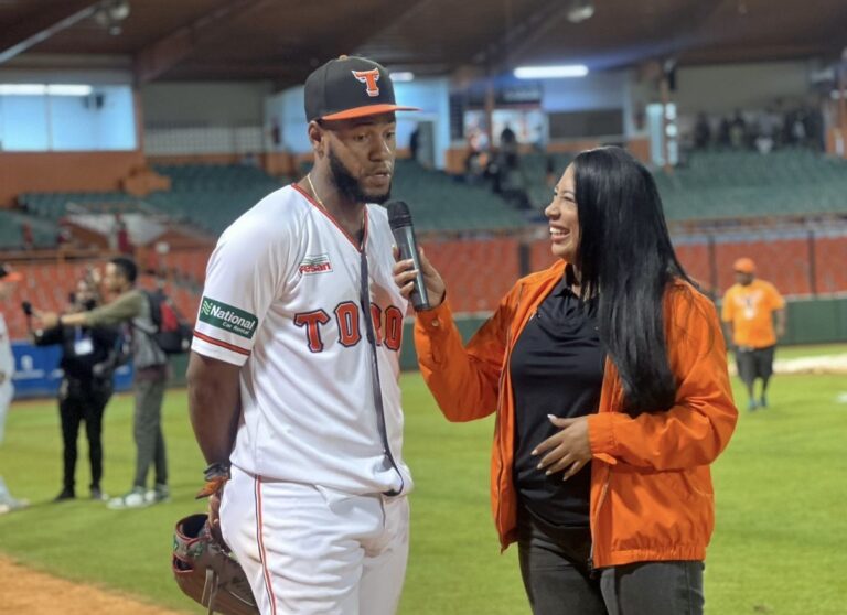 Hecmary Ugarte: la voz venezolana que vibra en la final de LIDOM con los Toros del Este