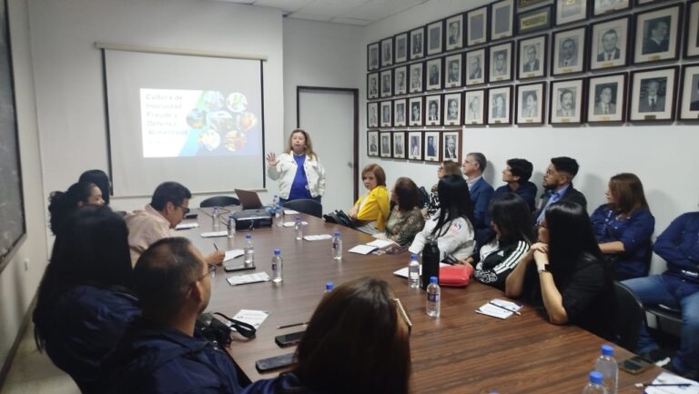 SEMITECH presenta laboratorio para el análisis físico-quimico de alimentos