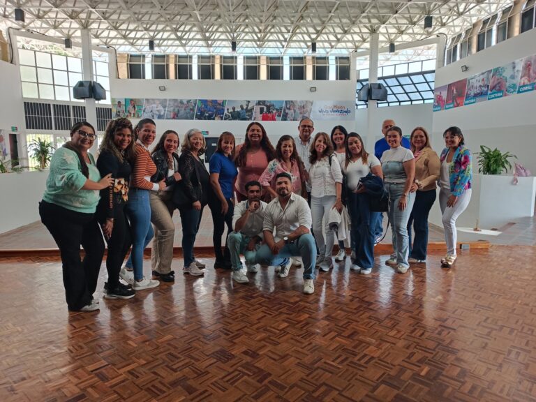 ¡De vuelta a tu centro! Un encuentro terapéutico que emocionó a Ciudad Alianza con herramientas transformadoras