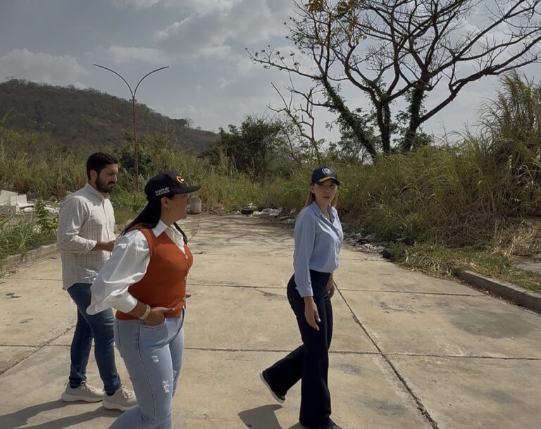 Alcaldesa Elizabeth Niño insta a los naguanagüenses a mantener el municipio libre de focos de contaminación