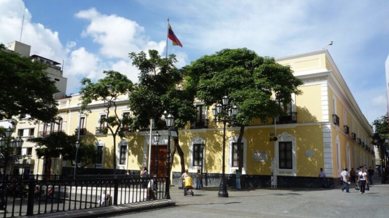 Venezuela rechaza renovación de «emergencia nacional» decretada por EEUU