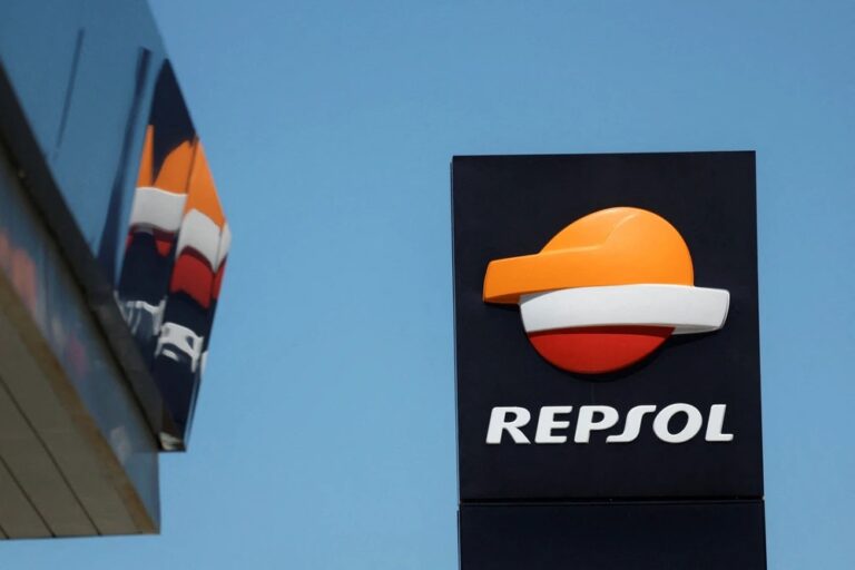 Repsol prevé aumentar más del 50% su producción de petróleo en Venezuela en un año
