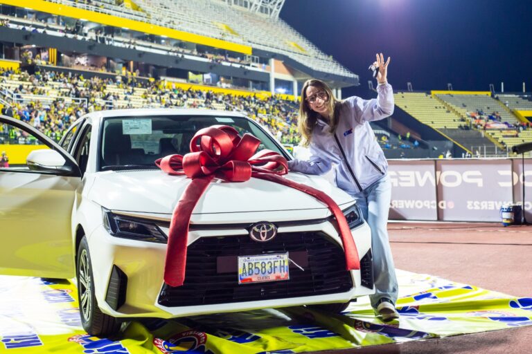 La tradición familiar que llevó a una estudiante de medicina a ganar un vehículo O kilómetros