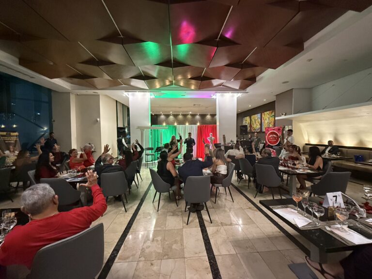 «La Notte Nostra» 2026: una velada que fusionó la alta gastronomía italiana con la lírica en Valencia