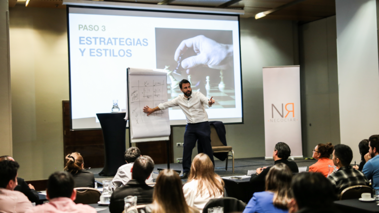 Francisco Pereira trae a Venezuela su método «NEGOCIAR»: la clave para decisiones de alto impacto