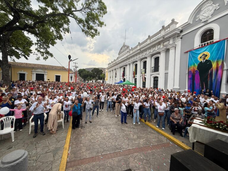 Arquidiócesis de Valencia se desbordó en fe durante el Domingo de la Misericordia