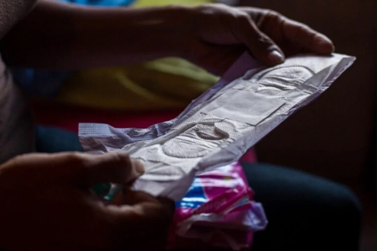 ONG’s solicitan a la Presidenta (E) exoneración del IVA a productos de higiene menstrual