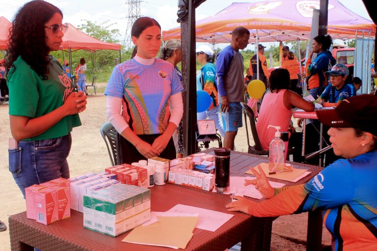 Equipo multidisciplinario se desplegó con Jornada Social Integral en el sector Caño Negro y El Minuto de Morón