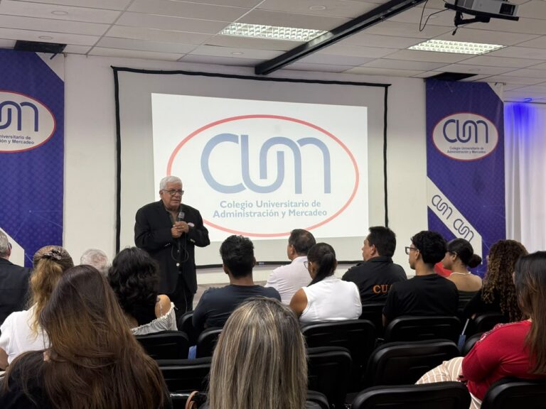 Conversatorio del CUAM fortaleció formación en gestión de negocios