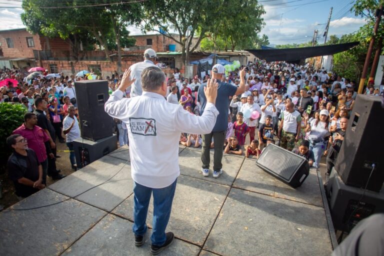 El Evangelio Cambia desplegó jornada de asistencia social y salud en la Parroquial Miguel Peña de Valencia